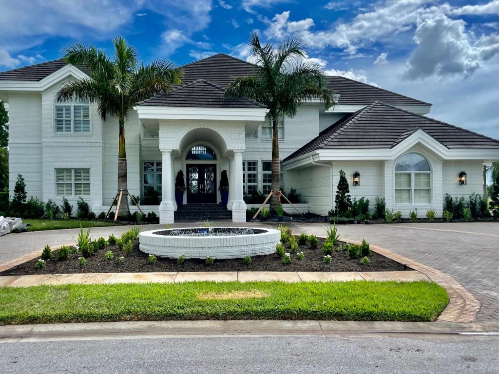 What Exterior Painting Solutions Work Best for Florida Climate?